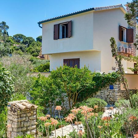 Holiday Home Villa Esperanca ヴェリ・ロシニュ エクステリア 写真