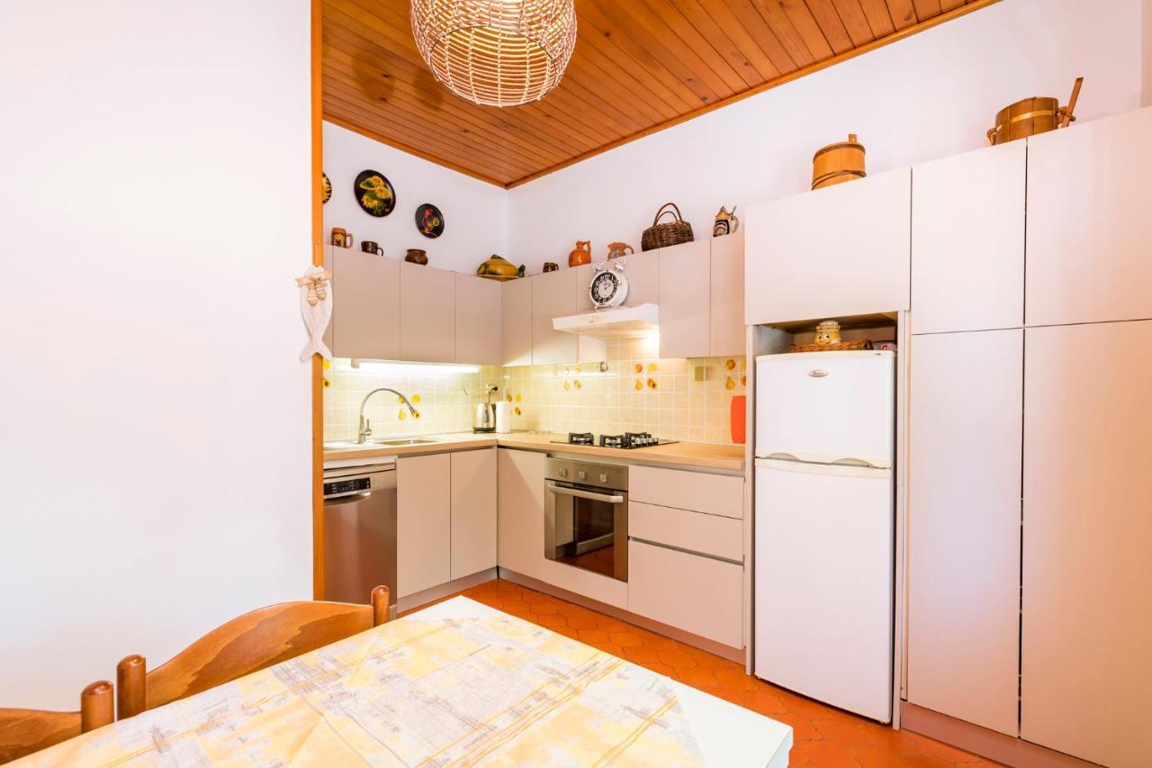 Holiday Home Villa Esperanca ヴェリ・ロシニュ エクステリア 写真