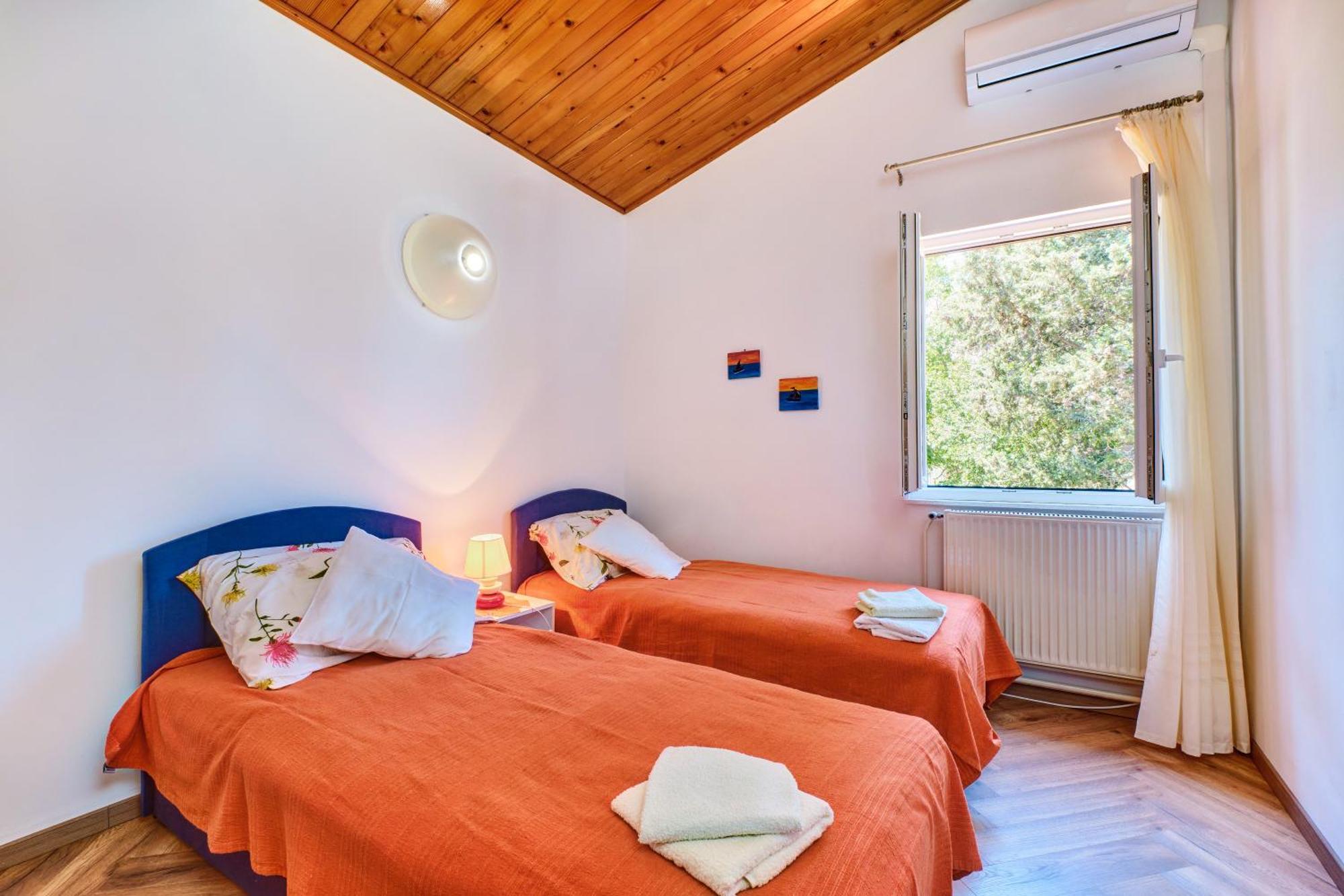 Holiday Home Villa Esperanca ヴェリ・ロシニュ エクステリア 写真