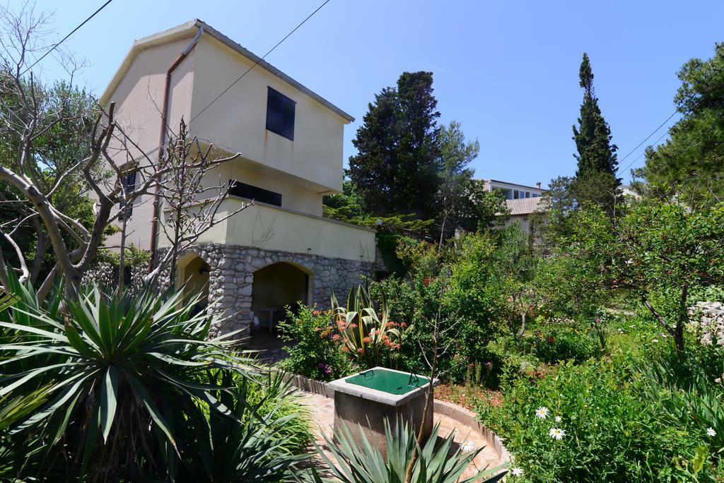 Holiday Home Villa Esperanca ヴェリ・ロシニュ エクステリア 写真