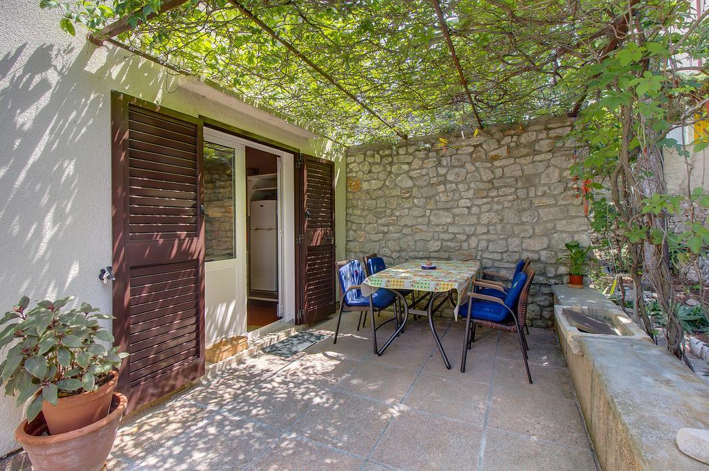 Holiday Home Villa Esperanca ヴェリ・ロシニュ エクステリア 写真
