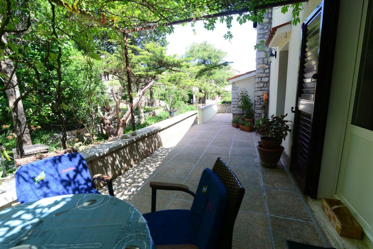 Holiday Home Villa Esperanca ヴェリ・ロシニュ エクステリア 写真