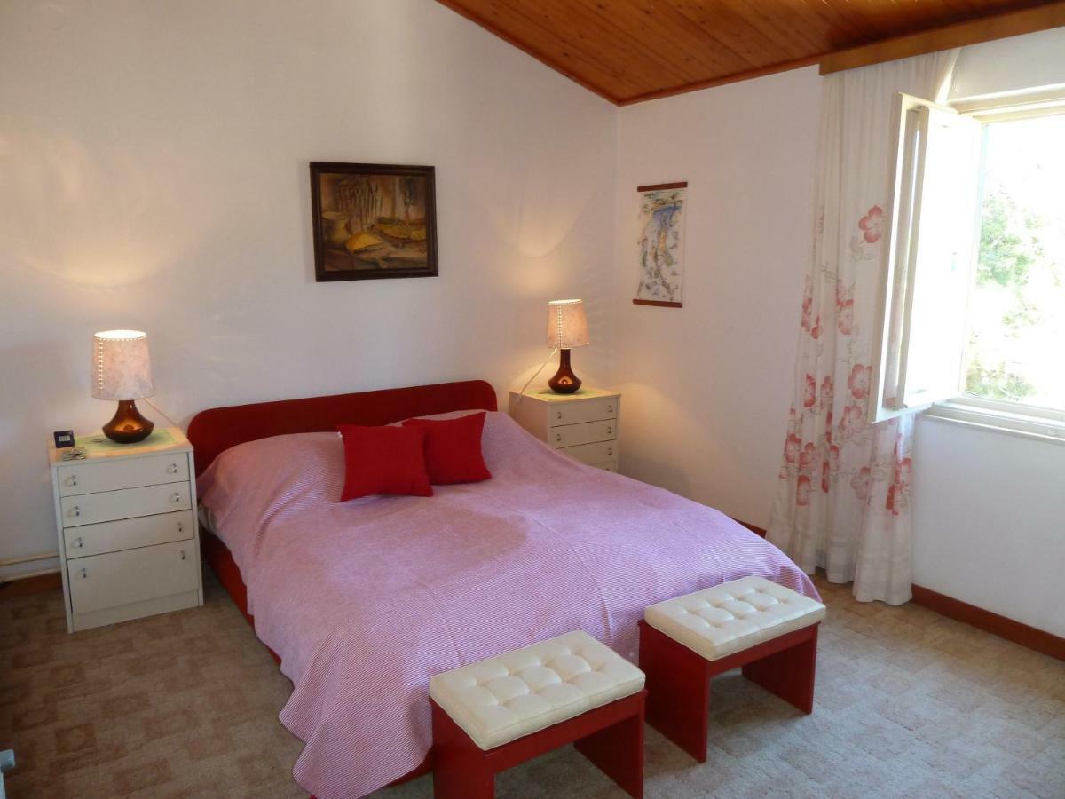 Holiday Home Villa Esperanca ヴェリ・ロシニュ エクステリア 写真